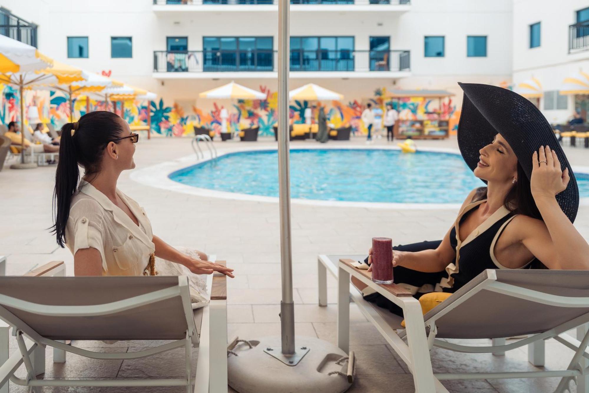 Golden Sands Suites 迪拜 外观 照片